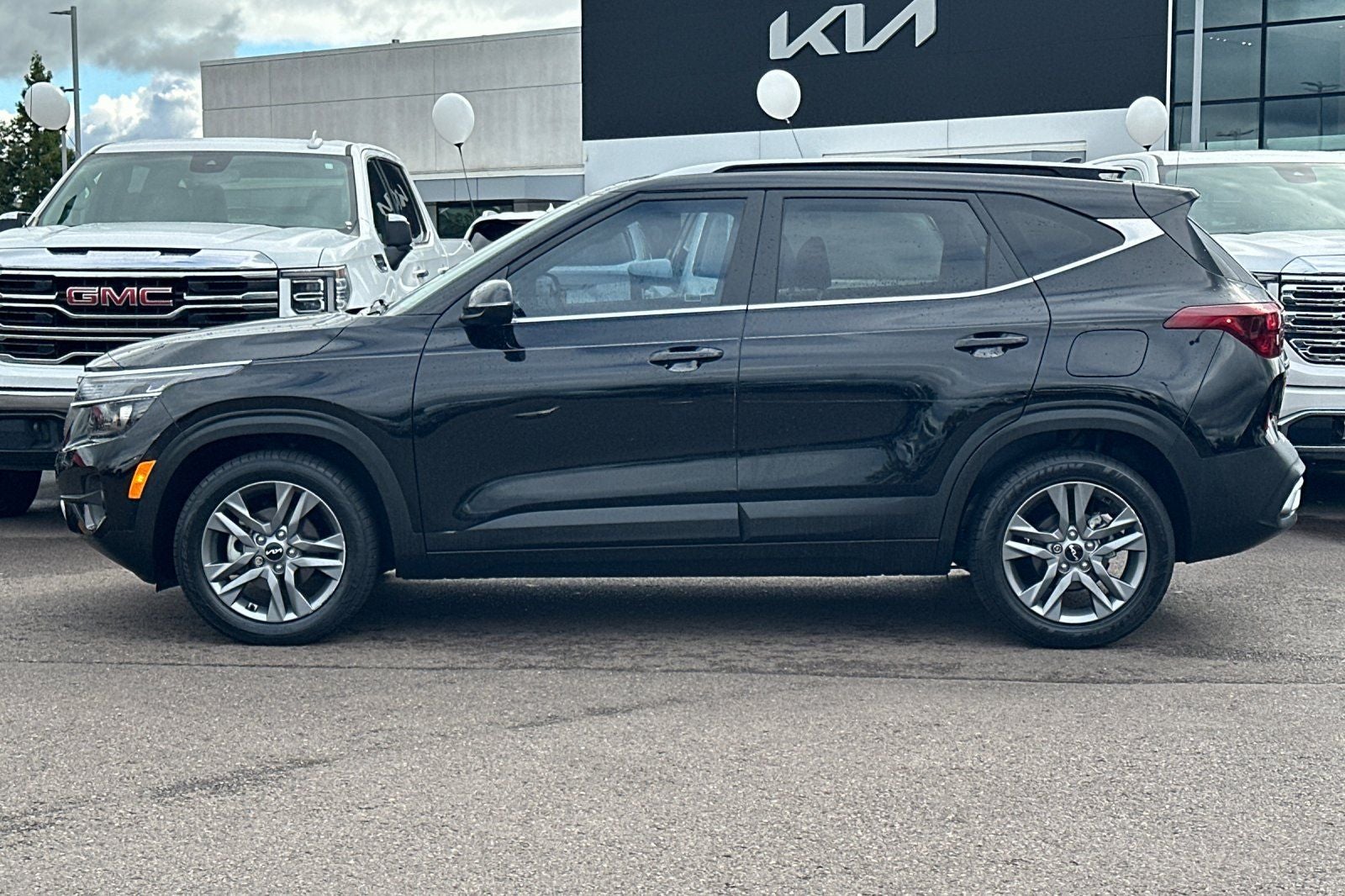 2023 Kia Seltos S