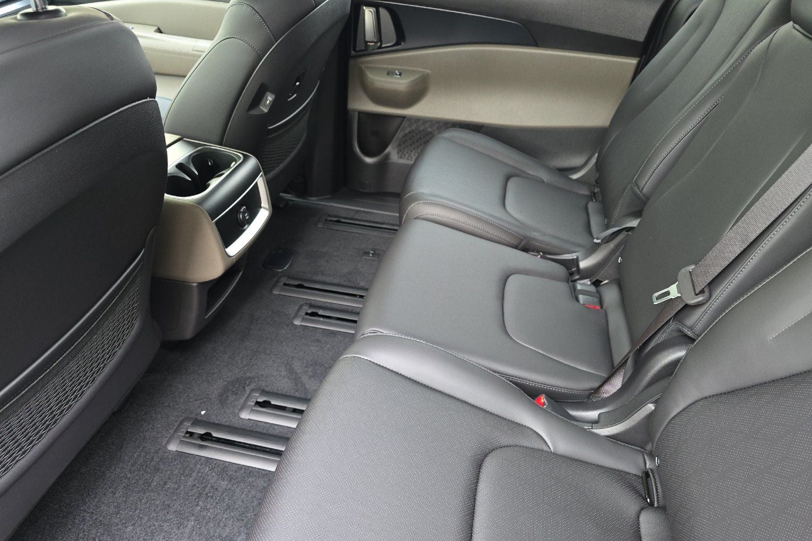 2026 Kia Carnival Hybrid LXS
