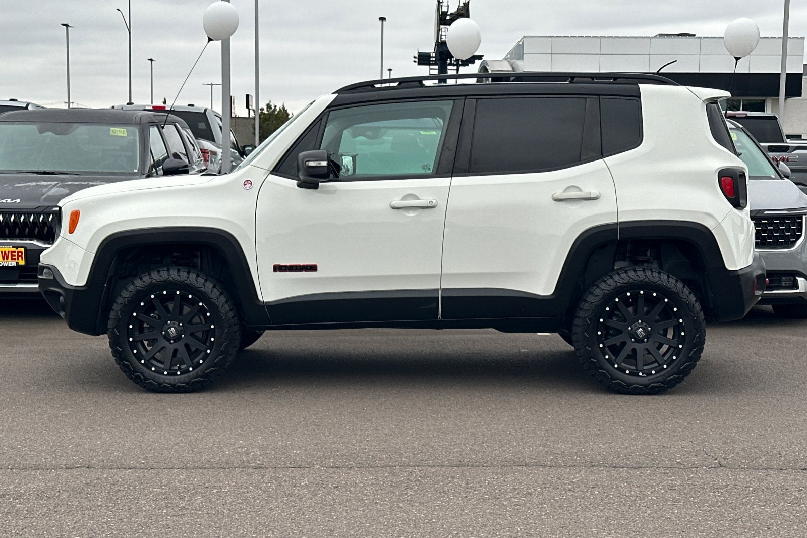 2017 Jeep Renegade Trailhawk